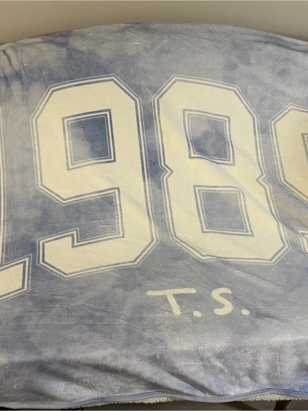 Taylor Swift blue and white 1989 Throw Blanket